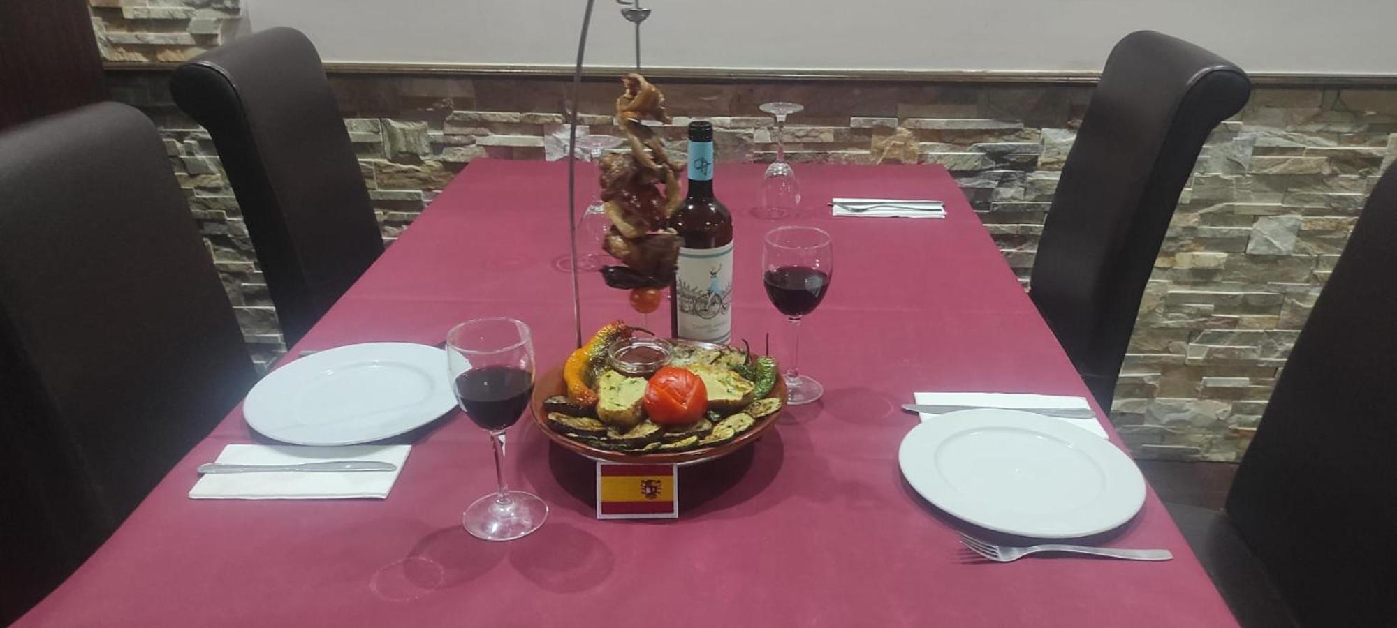 Hotel Restaurante El Patas Corral de Almaguer Extérieur photo