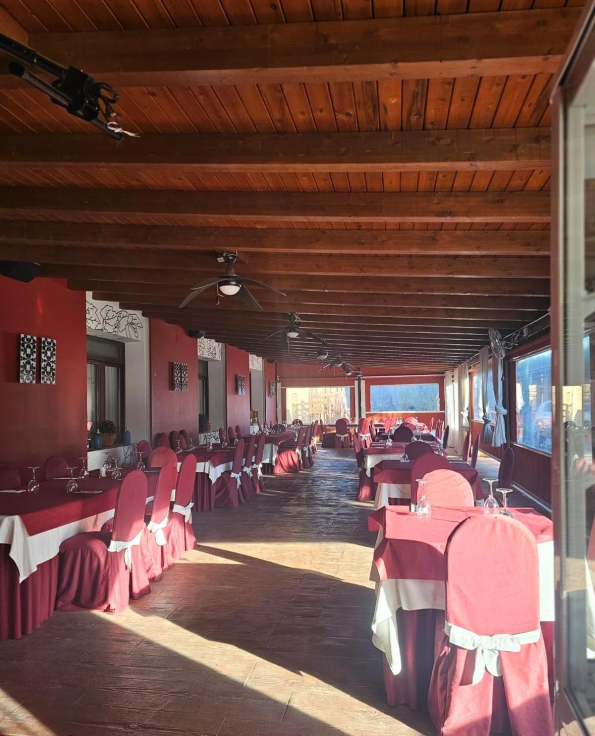 Hotel Restaurante El Patas Corral de Almaguer Extérieur photo